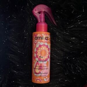Amika The Wizard Silicone-Free Detangling Primer - Pink and Orange